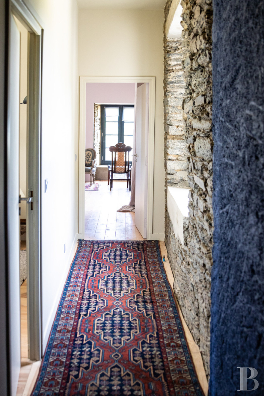 A set of two manor houses overlooks the Bay of Morlaix in Carantec on the north coast of Finistère - photo  n°23